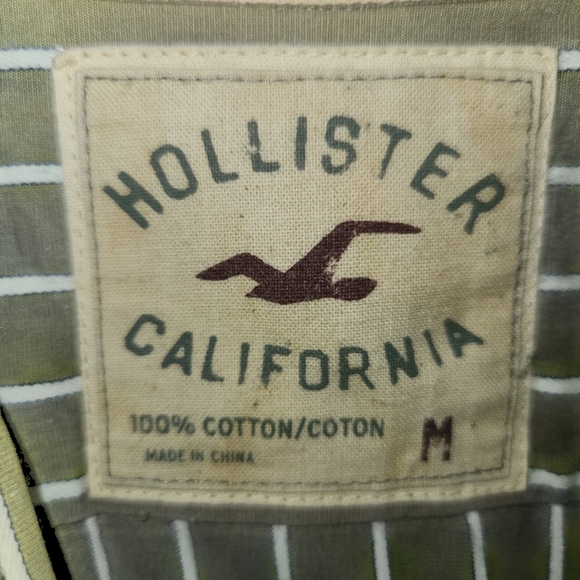 Hollister Dress Shirt Size Med - Picture 2 of 2
